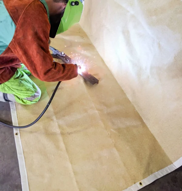 waylander-welding-blanket-kaynak-perde-1-2.webp